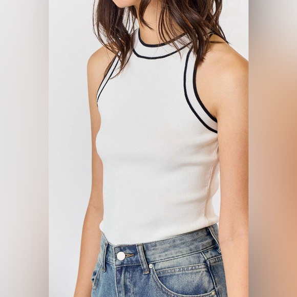 NWT HAILEY Contrast Trim Knit Halter Tank | Boutique - Picture 5 of 6